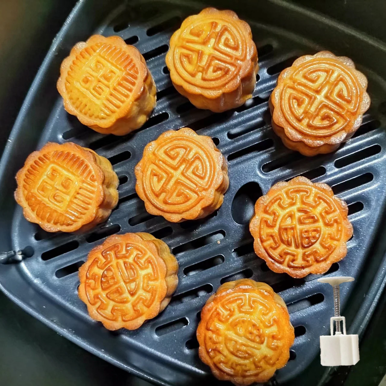 

4Pcs/Set 50g Chinese Traditional Blessing Pattern Moon Cake Mold Mung Bean Cake Mid-Autumn Festival ABS Hand Press Baking Tool