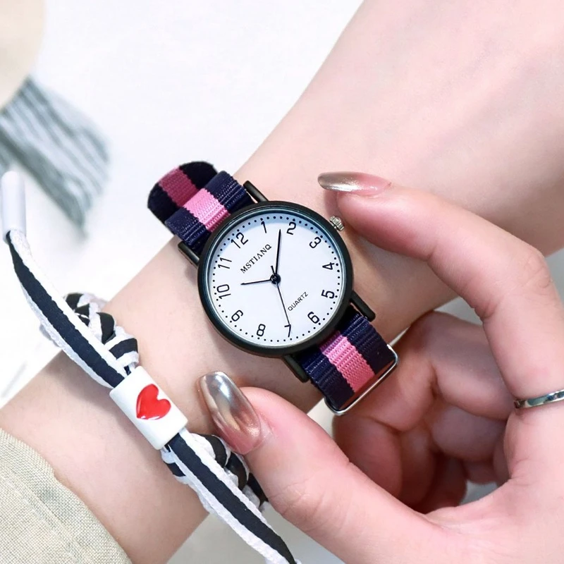 Brand Women Quartz Watch Fashion Canvas Watch Student Simple Retro College Style Female Wristwatch Luxury Clock Dropshipping