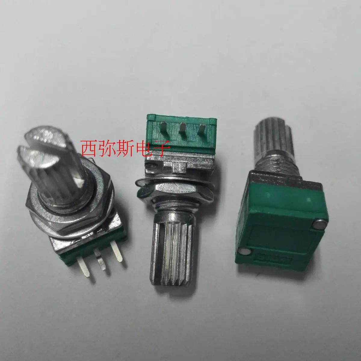 5PCS   09 sealed precision single potentiometer 15 axis B1K5K10K20K50K100K500K