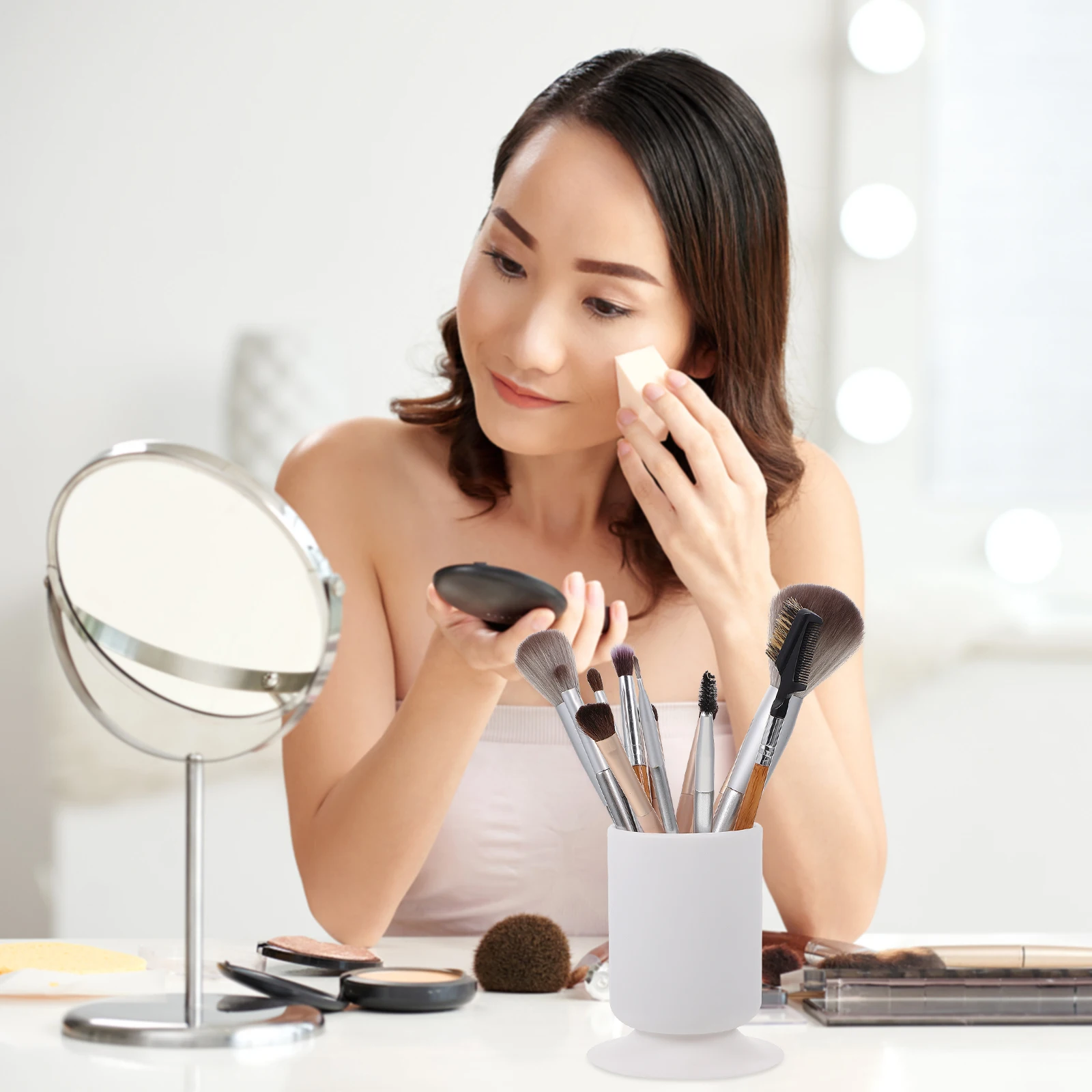 

Sturdysilicone Makeup Brush Holder Pen Organizer Suction Desk Standcosmetics Grooming Stationery Storage Container Holder Stand
