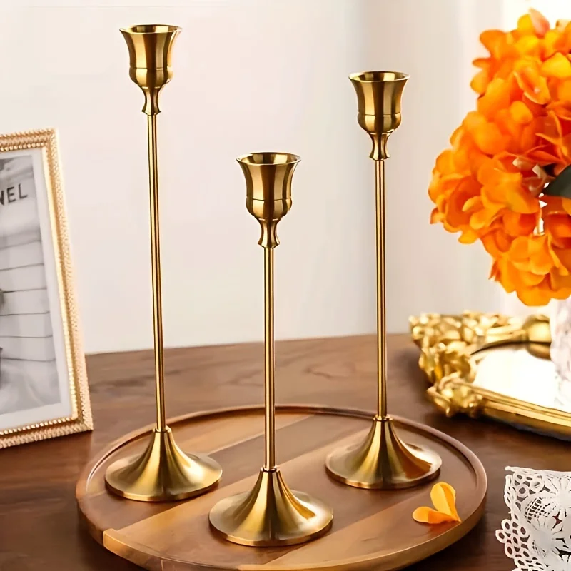 3 Stück/Set goldene Messing-Kerzenhalter, Retro-moderne dekorative Kerzenhalter in der Mitte