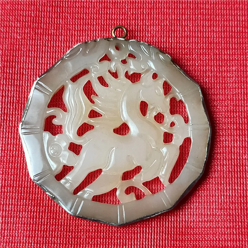 Handicrafts old silver bag jade hollow horse to the success of the white jade brand pulp