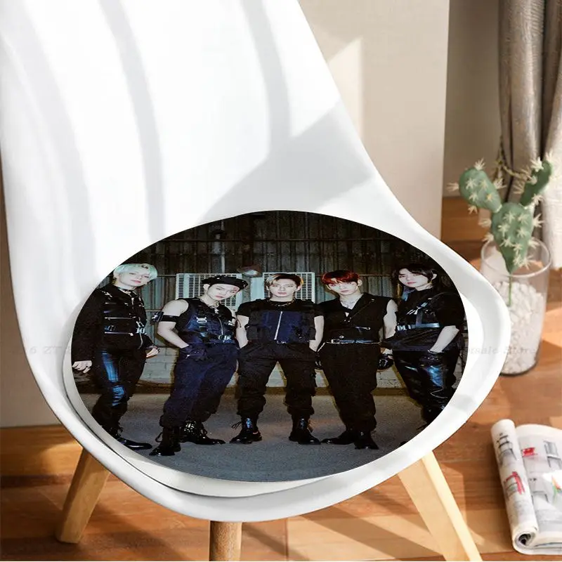 KPOP Korean Boys TXT Fight Or Escape FIGHT OR ESCAPE Sofa Mat Dining Room Chair Cushions Unisex Fashion Anti-slip Chair Cushions