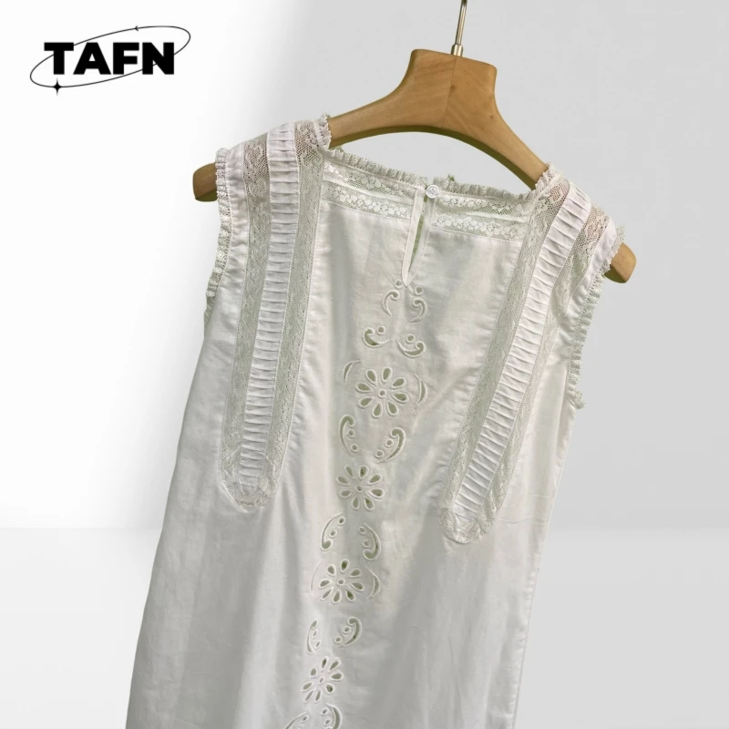 Vestido adelgazante sin mangas con cuello cuadrado pequeño y costuras de ramio bordado a máquina francés Vestido de cachemira - Suave AE1817