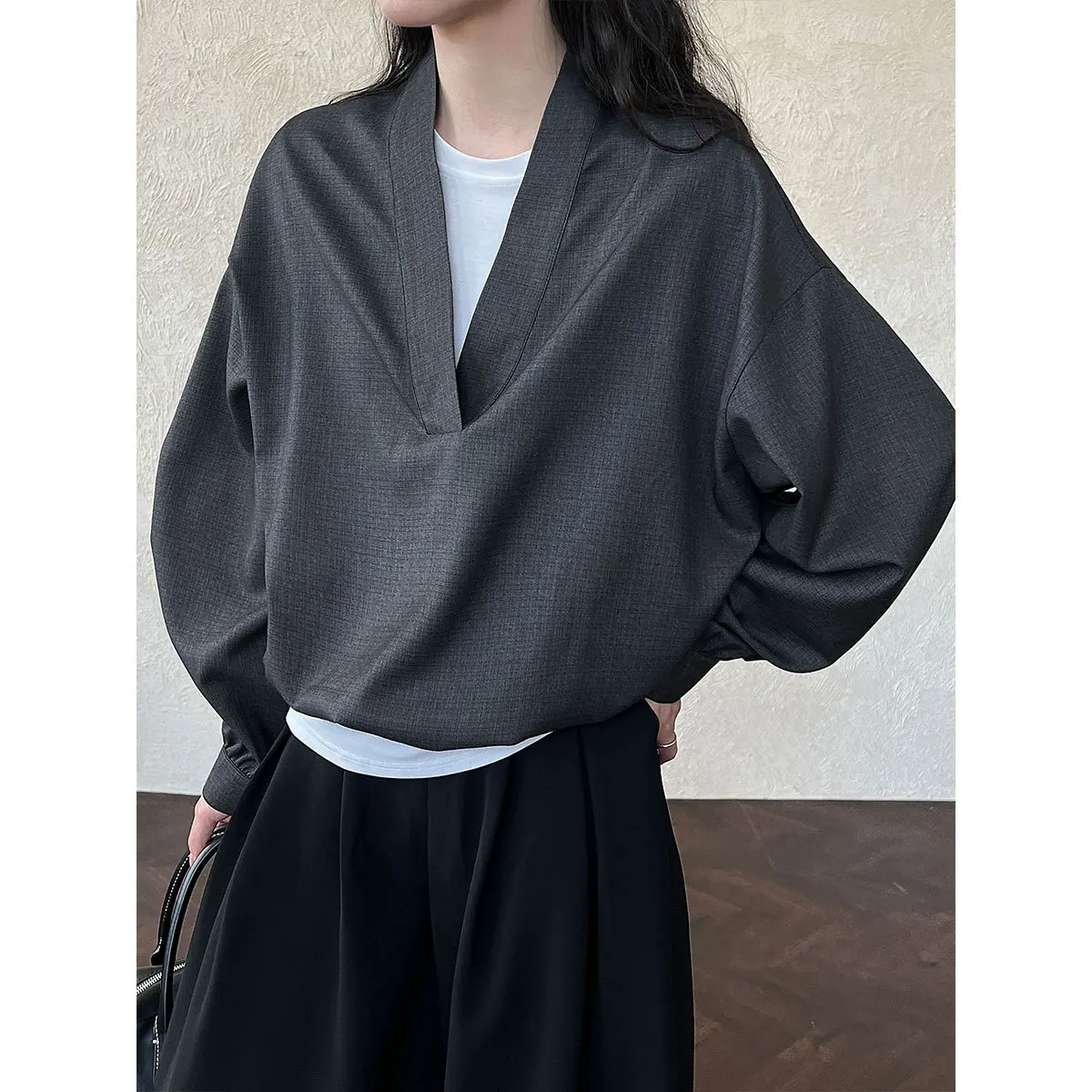 

V-neck Waist-cinching Blouse 2025 Autumn New Loose Lazy Style Shirt