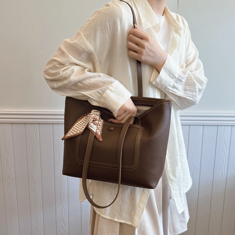 

Elegant Women Leather Classic Designer Luxury Fashion Crossbody Shoulder Tote Bag Handbag For Daily Trendy Looks