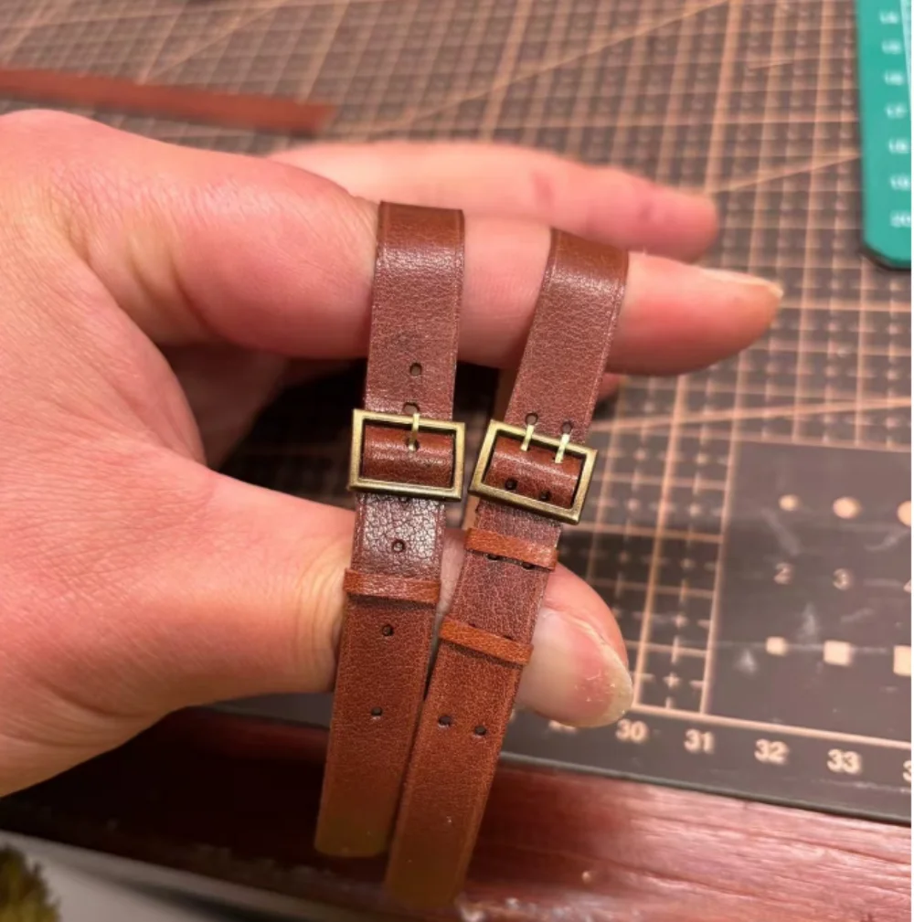 نموذج حزام جلد الجندي بمقياس 1/6 لشخصية 12 بوصة