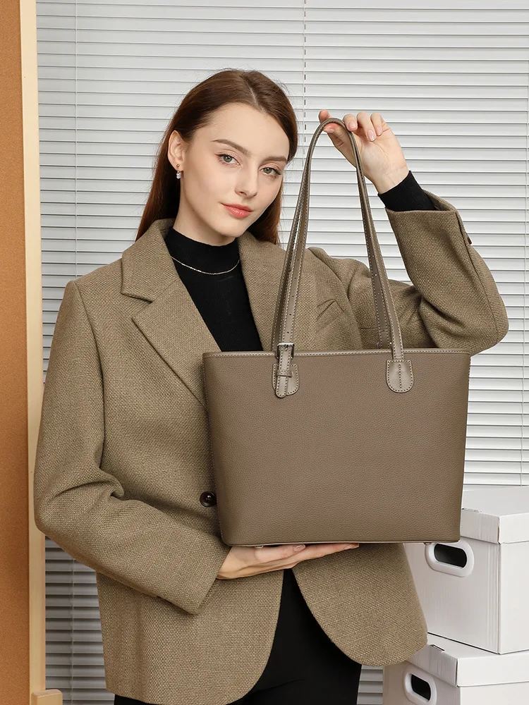 

2025 Women's Genuine Leather Simple Tote Bag Luxury Designer Commuter Shoulder Bag Large Capacity Vintage Shopping Handbag