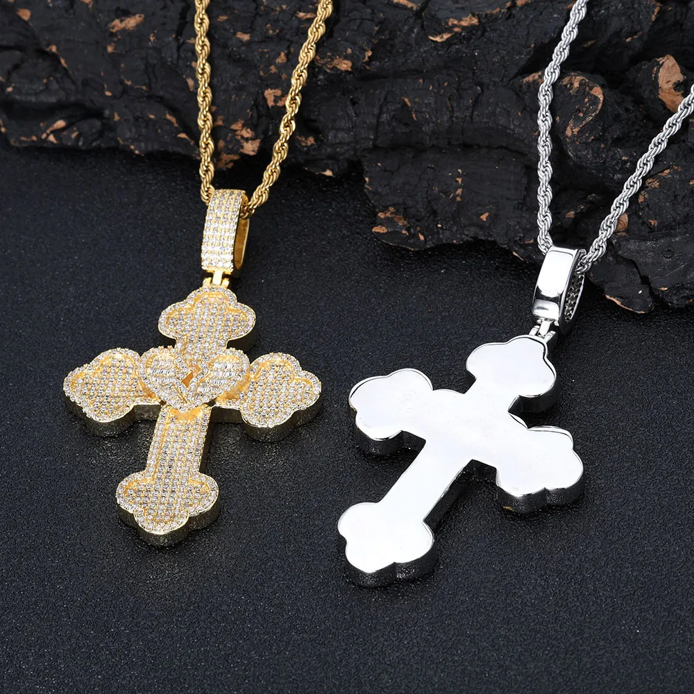 สไตล์ใหม่ขนาดใหญ่ Hip Hop 5A CZ Iced Out Diamond Love Heart สีขาวทอง Cross จี้สร้อยคอสําหรับหญิงชาย