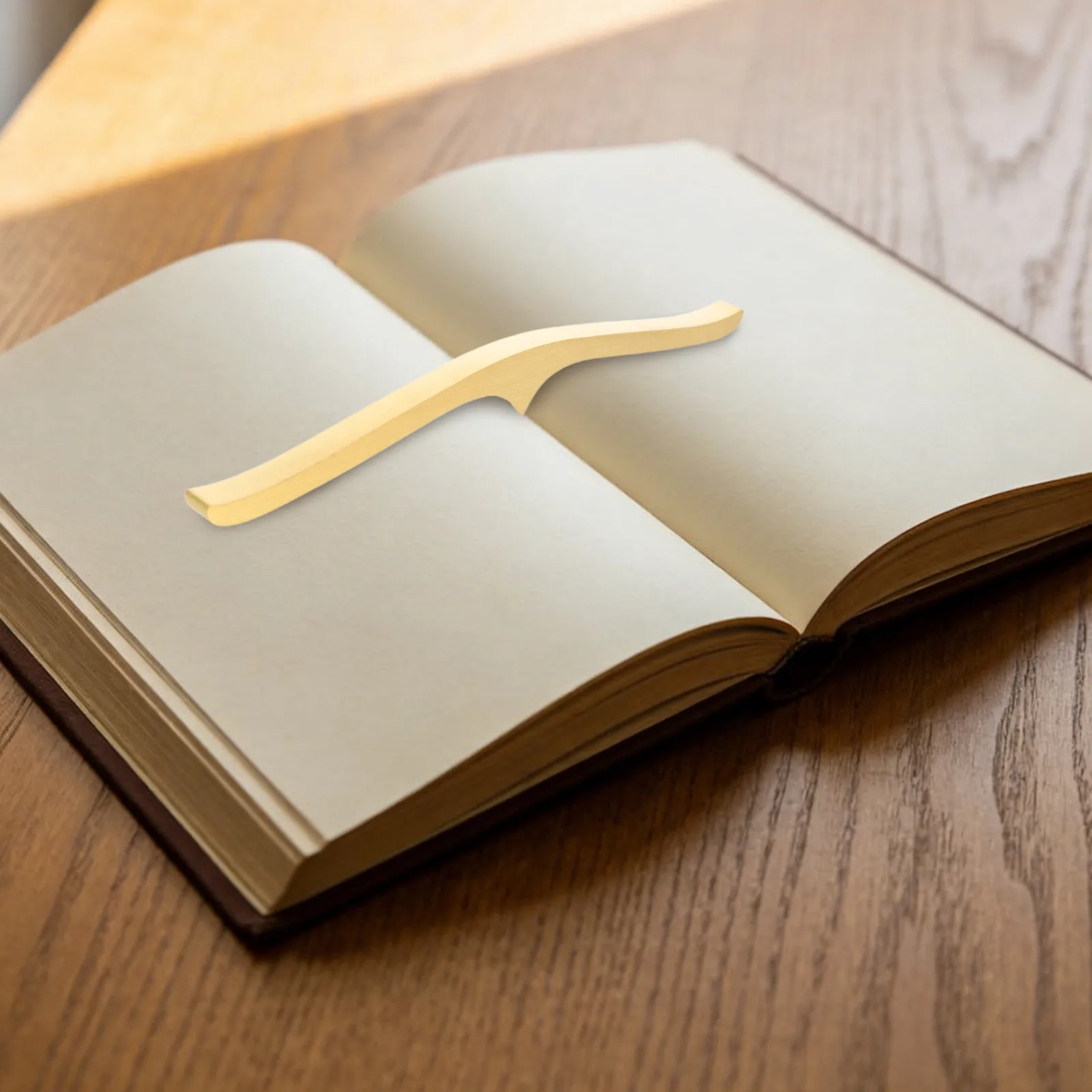 

Brass Chinese Calligraphy Paperweight Gold Paper Weight 7.86x0.79x0.39 Curved Book Holder for Painting Writing Drawing Practice