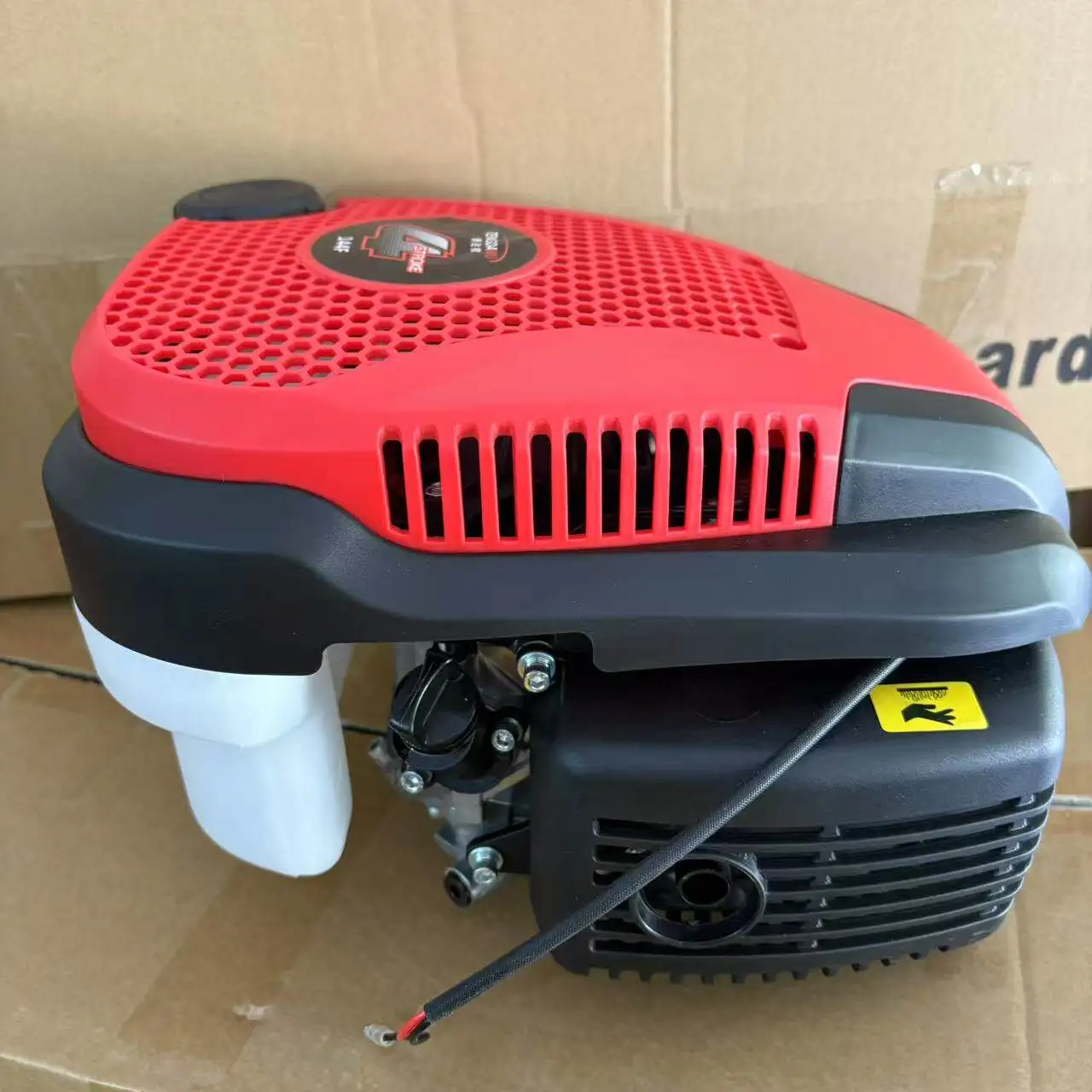 Four-stroke high-horsepower and high-power engine, suitable for outboard/ground drill/micro-tiller models, with matching power