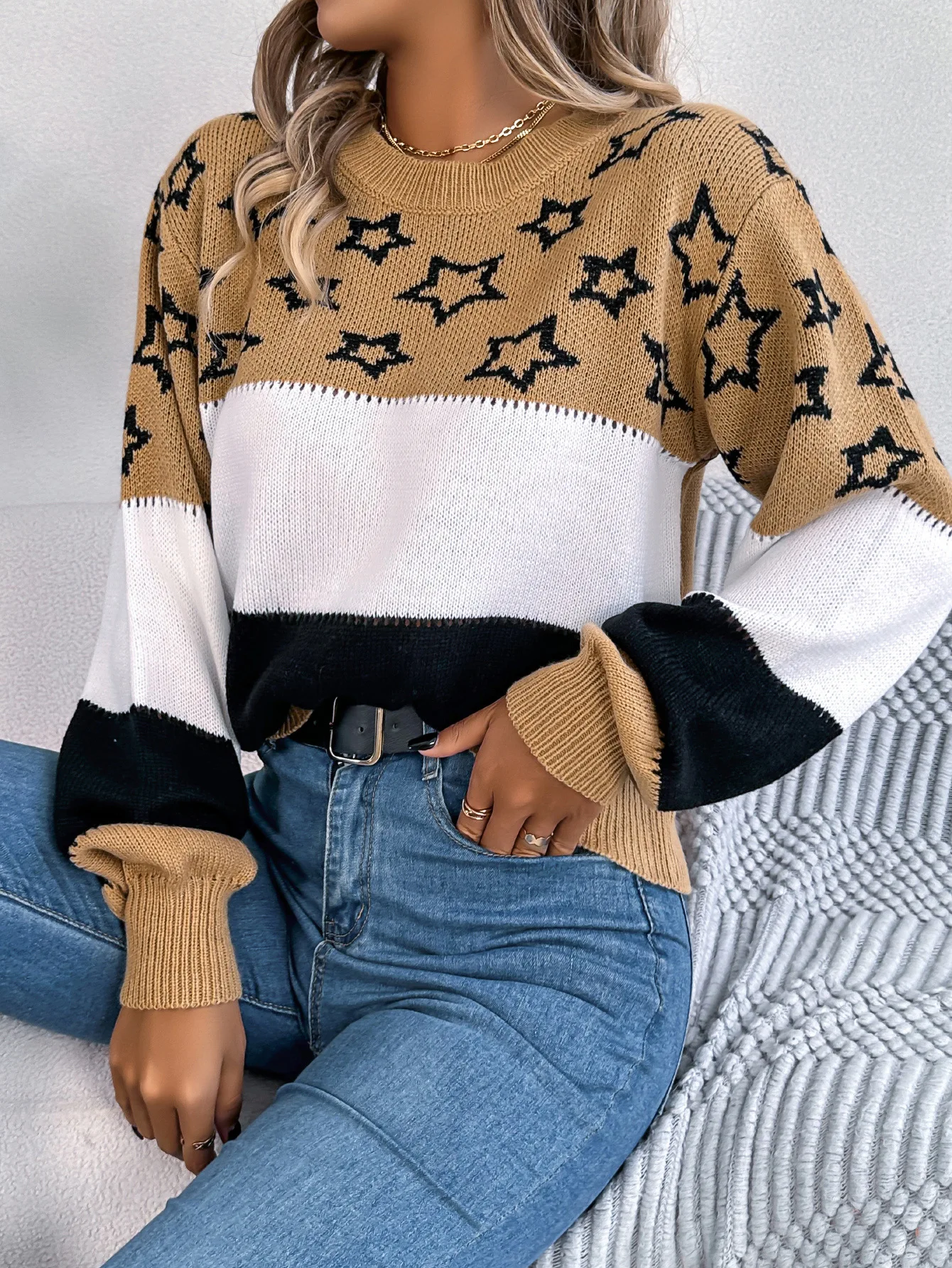 الخريف الشتاء سترة غير رسمية موضة جديدة شريطية متباينة اللون ستار الجولة الرقبة طويلة الأكمام البلوز للنساء الدافئة