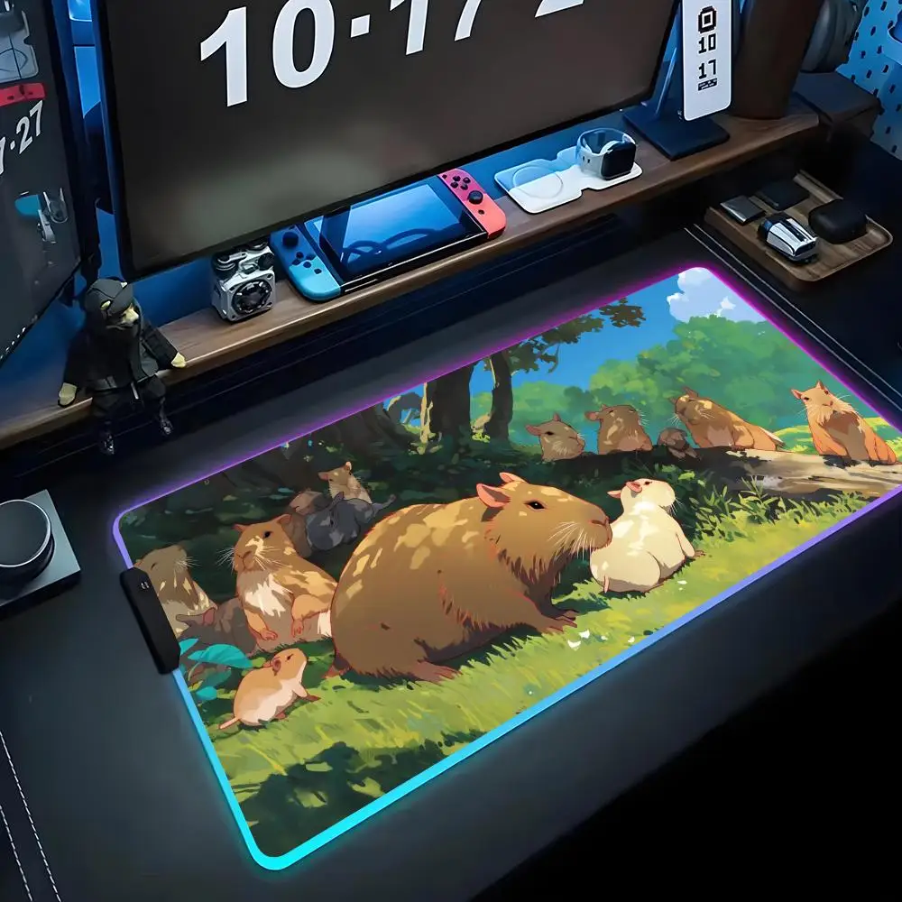

Аниме капибара Коврик для мыши RGB игровой коврик для мыши Большой светодиодный коврик для ПК Настольный коврик Светящийся коврик для мыши Большие коврики для клавиатуры Настольный коврик с