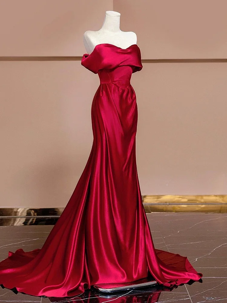 Beautiful Red Women Evening Dresses Sweetheart Backless Sleeveless Customized Fascinating Mermaid Prom Party Celebrity Gowns New