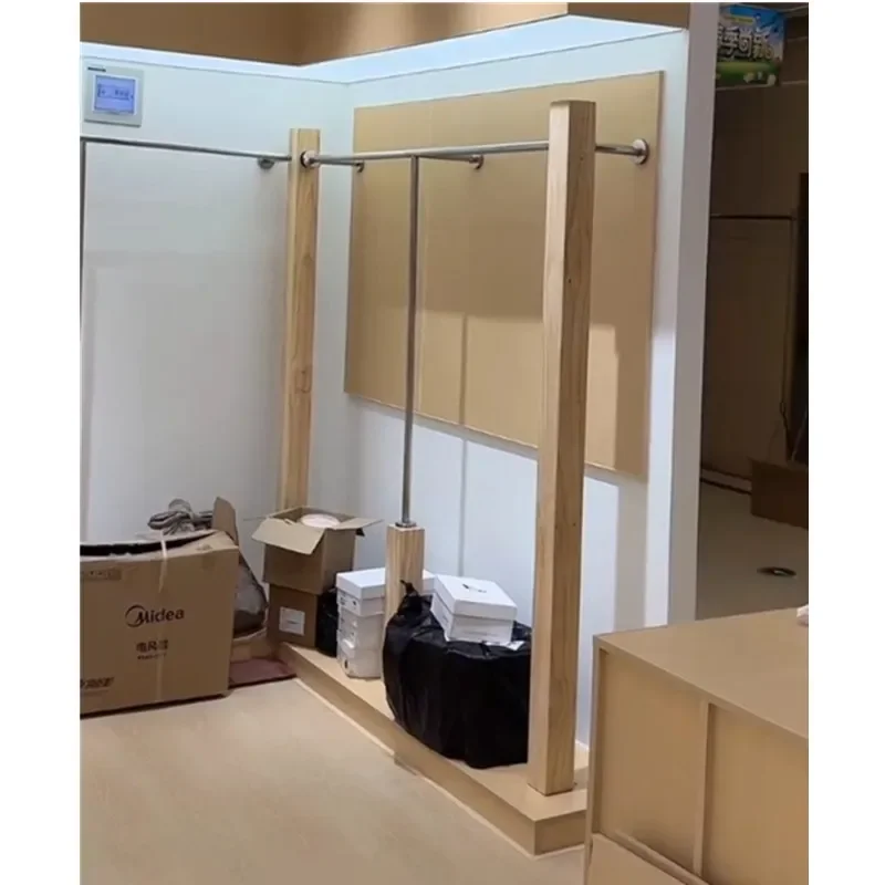 Log floor-to-ceiling, stainless steel Nakajima women's clothing store, shelf display rack, clothes rack