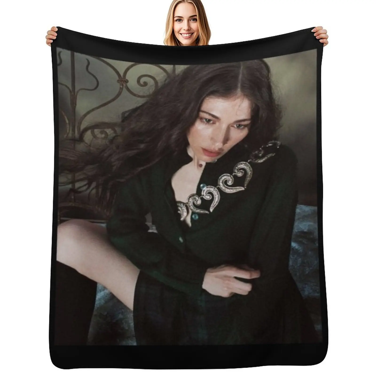 Caroline Polachek Throw Blanket Bed Fashionable Cute Cute Plaid Bed covers Multi-Purpose Plaid Blankets