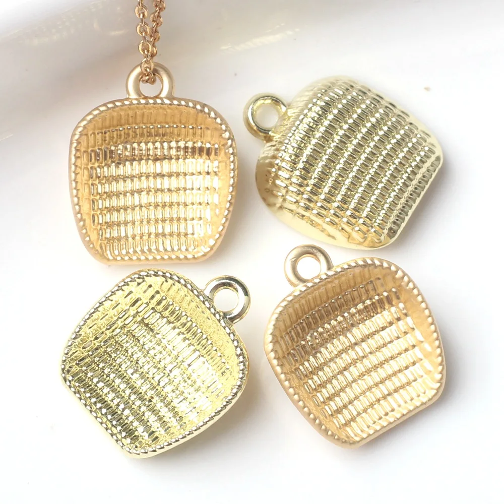 

10Pcs/pack Simple Alloy Dustpan Shape Pendant DIY Bracelets Necklaces Jewelry Accessories