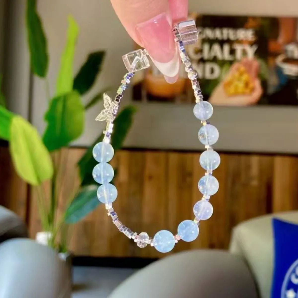 

Natural Aquamarine Crystal Butterfly Bracelet Women's Exquisite Bracelet Niche Design