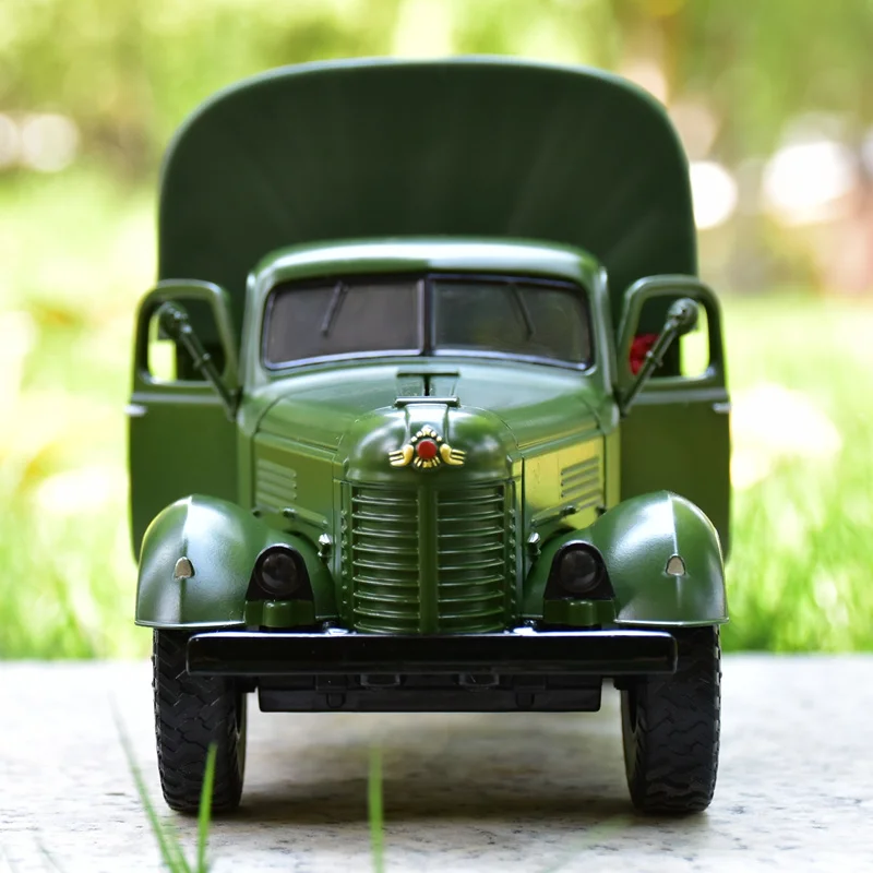1:32 Jiefang CA10 CA30 MV3 Militair transportvoertuig Legering auto Diecasts & Toy Vehicles Miniatuurschaal automodel voor kinderen