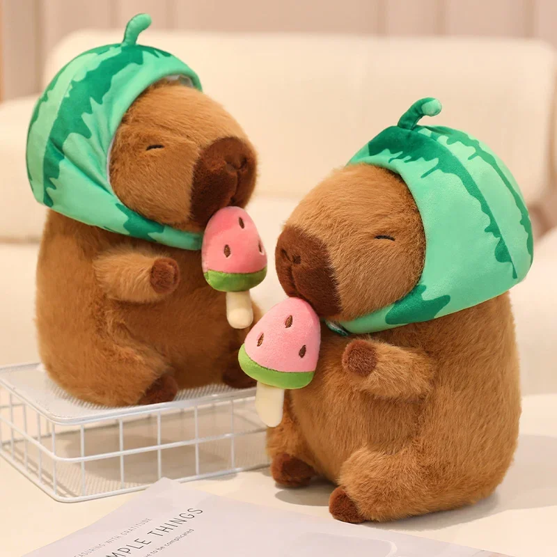 กินแตงโม Capybara ของเล่นตุ๊กตาแตงโมที่ถอดออกได้หมวกตุ๊กตาสัตว์นุ่ม Chubby การ์ตูน Capybala ตุ๊กตาตกแต่งบ้านน่ารัก