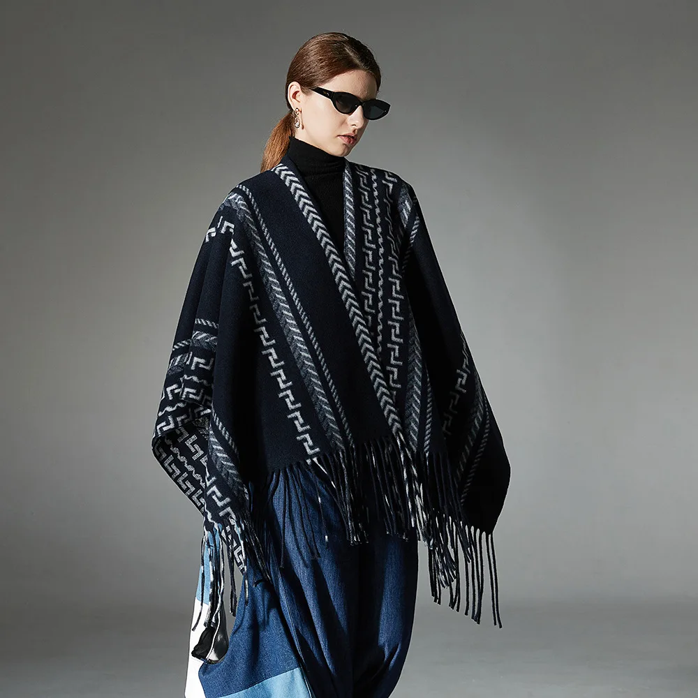 秋冬エスニックスタイルショールフリンジタッセル刺繍ダークブルーポリエステル繊維スカーフ中国手工芸品アクセサリー