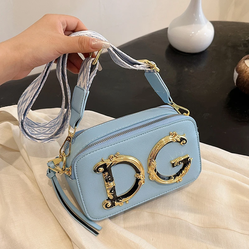 

Stylish 2-in-1 Crossbody Shoulder Bag for Women Daily Travel with PU Material Minimalist Design Laptop Compartment