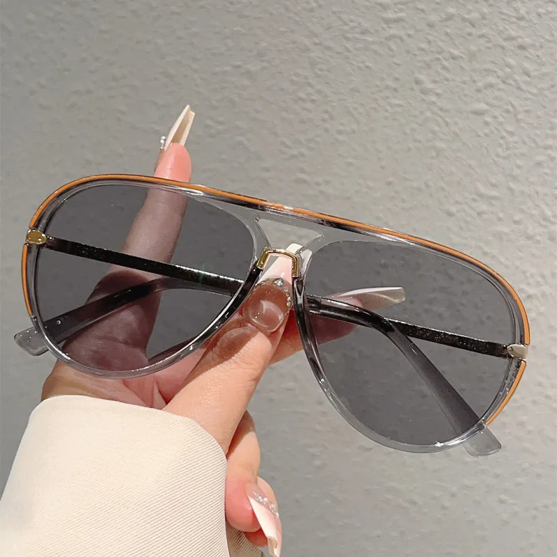 Vintage Patchwork Sunglasses Men 2026 New Fashion Multi-color Gradient Shades Women Trendy Casual Outdoor UV400 Sun Glasses