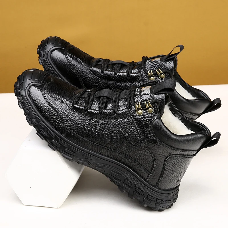 ankle Boots lace up High Top Fashion Boots plush warm Popular Military Boot British Style Black Mens Leather Boots men footwear