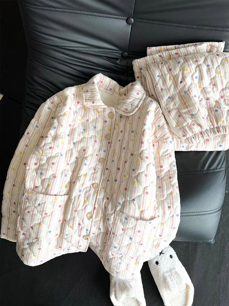 厚みのある綿パッド入り水玉模様のパジャマホーム服セット女性用甘くて暖かい秋冬ホーム服アンサンブル