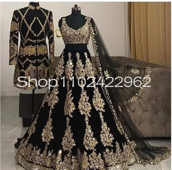 Customized  Ethnic Lehenga Choli Prom Engagement Dresses with Veil Cape Black Gold Lace Applique Two Pieces Indian Evening gown