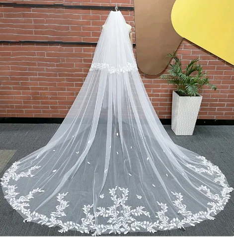 Leaf lace veil, classic wedding veil, blurred veil, double layered bridal veil, church veil, elegant leaf veil