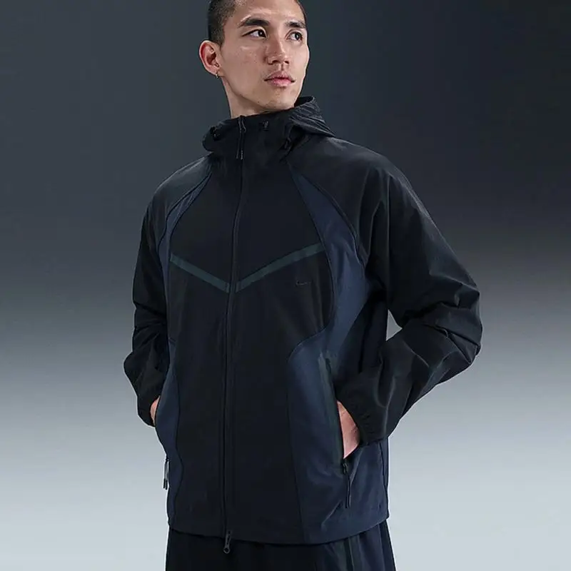 

Мужская спортивная куртка для фитнеса NIKE AS M TECH WVN PRO IH8462-010