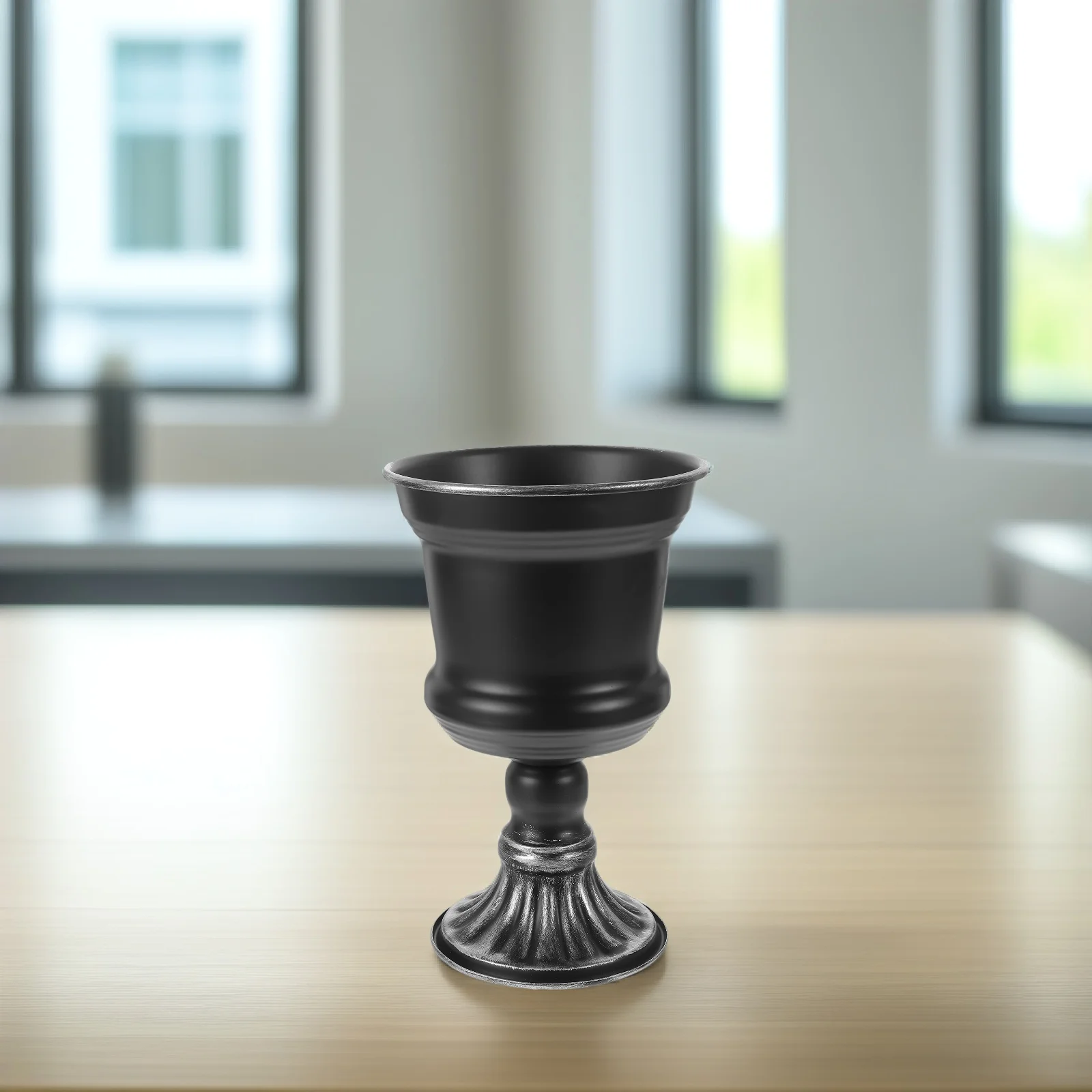 

Metal Flower Vase Iron Plant Pot Vintage Style Dried Flower Arrangement Home Decor Hotel Coffee Shop Retro Black Compact