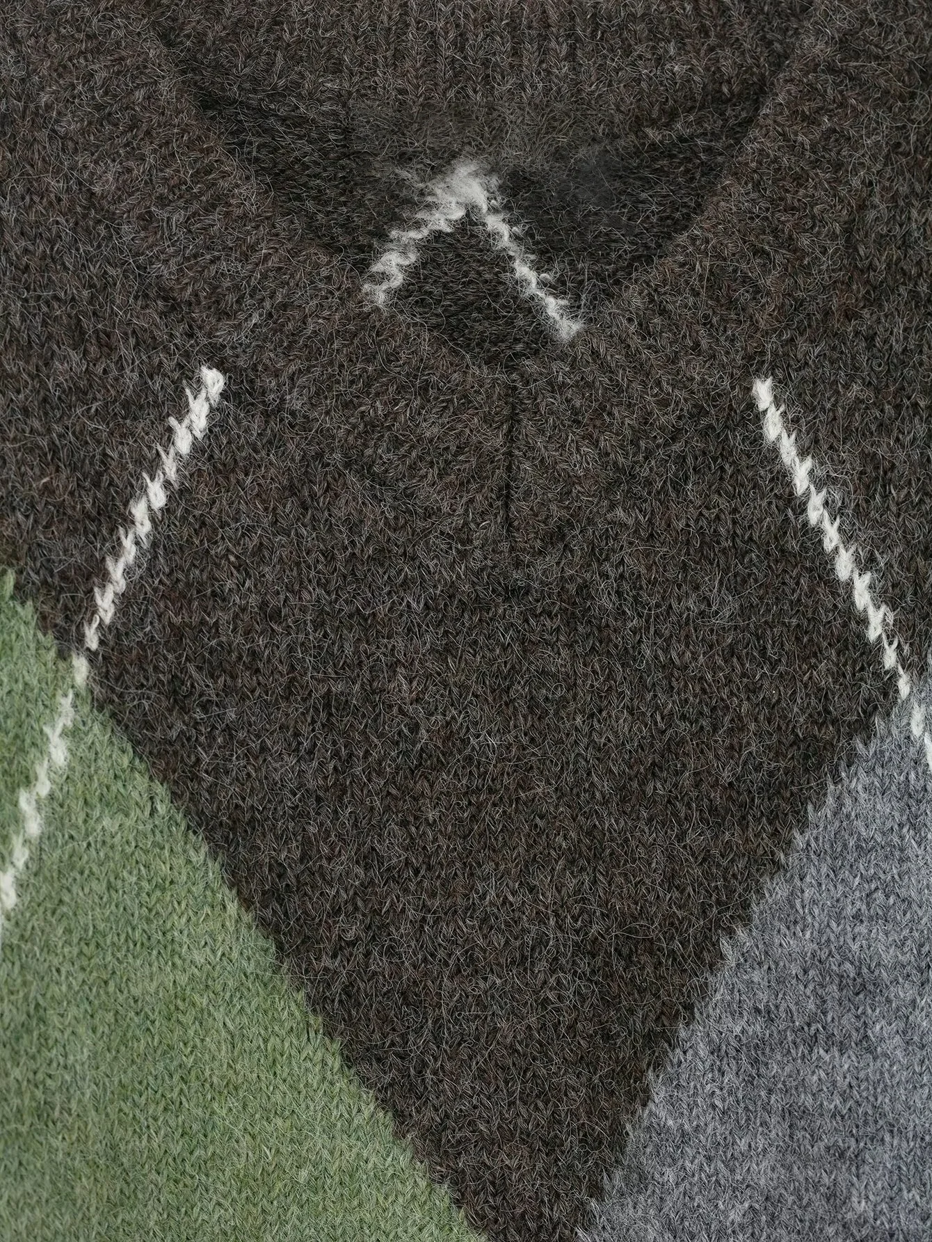 เสื้อสเวตเตอร์ไหมพรมลายเพชร คอวี แขนยาว สไตล์ลำลองหวานๆ สีสันตัดกัน แฟชั่นใหม่สำหรับผู้หญิง ฤดูหนาว ปี 2025