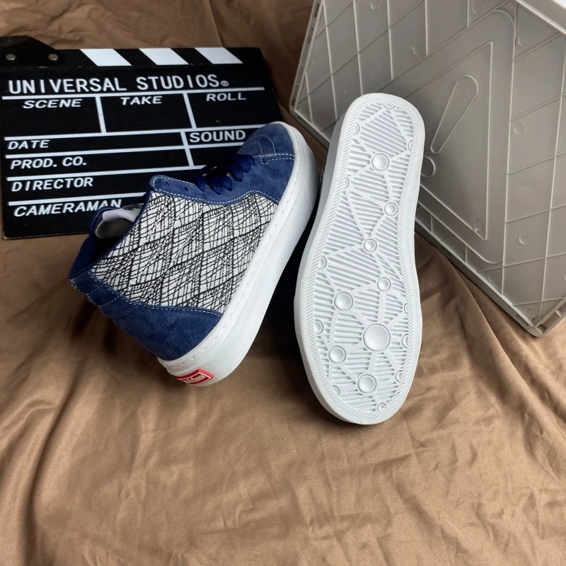 2026 American retro blue and white contrasting high top board shoes men's suede splicing casual shoes full size high street skat