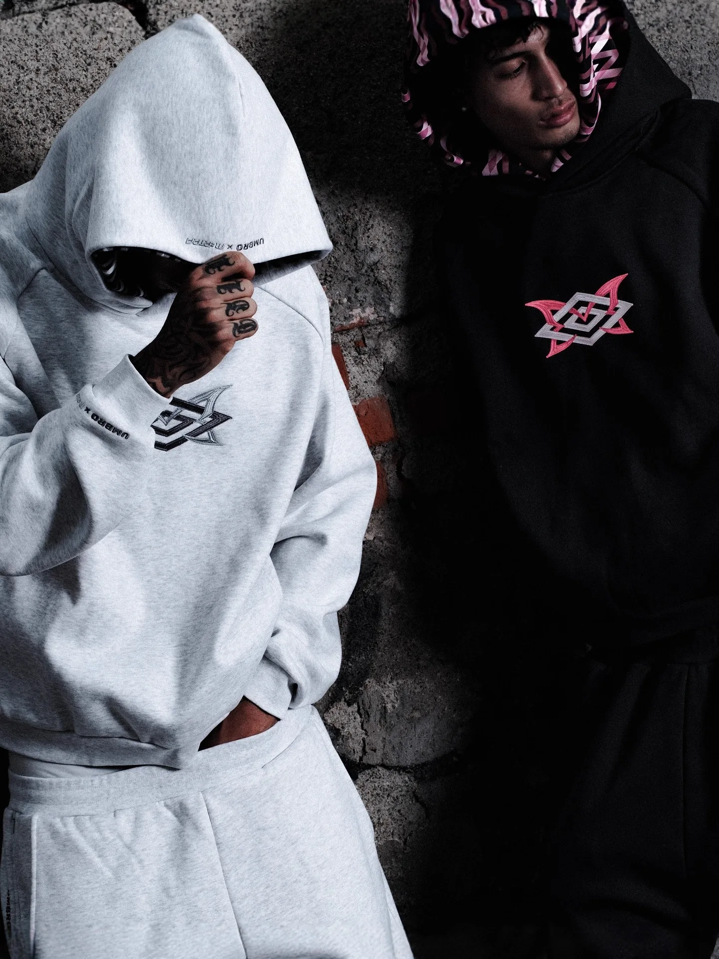 

Mertra Heavyweight American Streetwear Толстовка с капюшоном Свободный комплект спортивной одежды с вышивкой в стиле пэчворк для мужчин