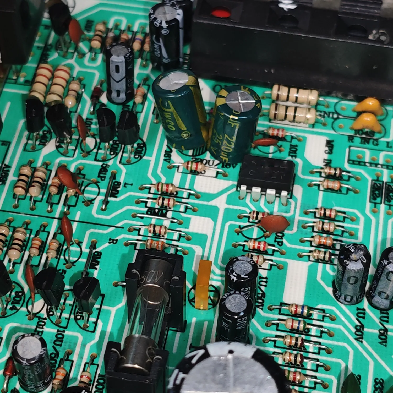 Suitable for 200W four-tube push beyond digital power amplifier audio amplifier module 2.0 dual-channel with tonal high power
