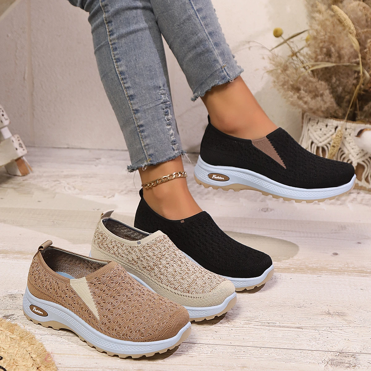 2026 Neue Lazy Damen-Fischerschuhe, hochelastische Slip-On-Freizeitschuhe, bequeme Mutter-Wanderschuhe mit weicher Sohle