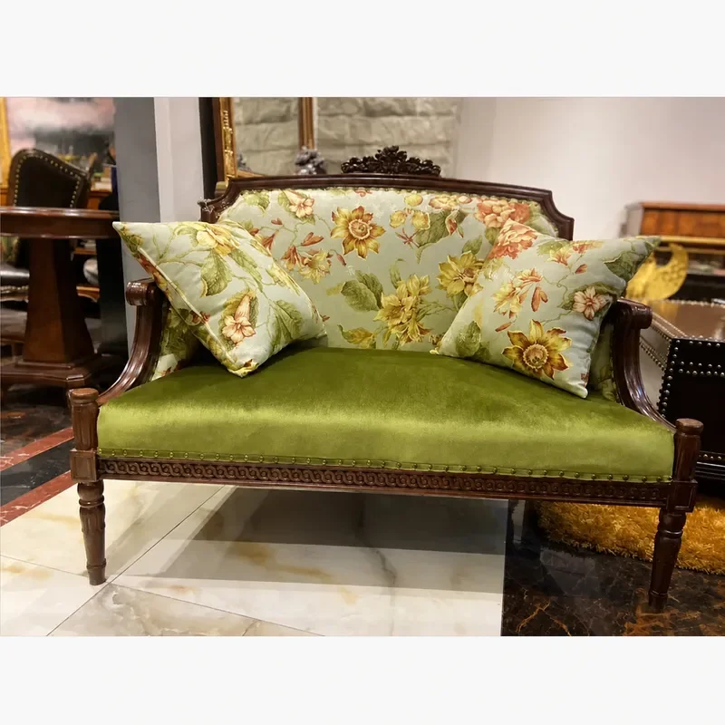 American Solid Wood Retro Fabric Sofa for Small Apartment Living Room Medieval Style Double Seater Club Leisure Chair