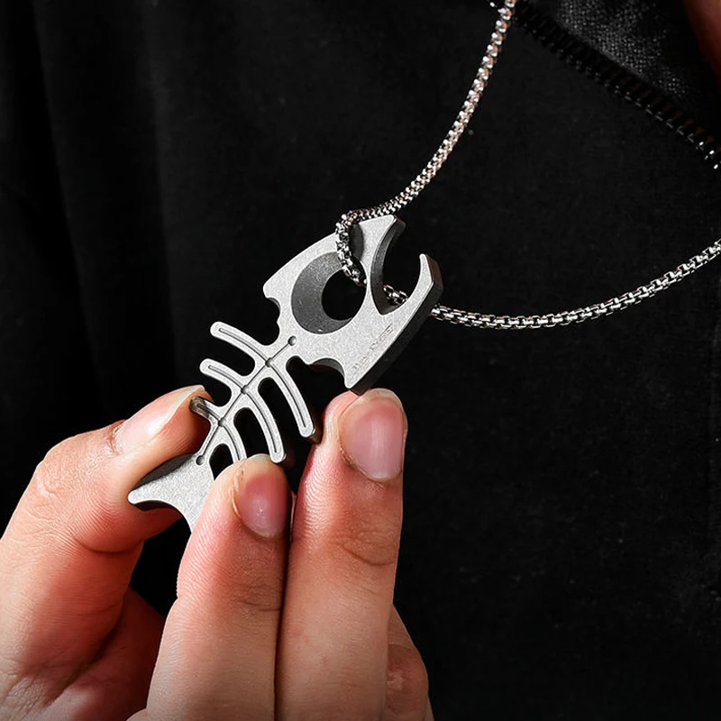 Outdoor Multifunctional EDC Stainless Steel Fish Bone Bottle Opener Keychain Pendant for Men Creative Small Gift