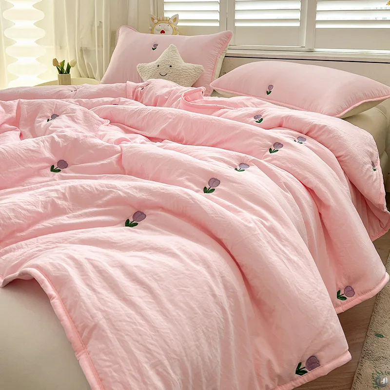 Summer new tulip embroidered summer quilt household solid color air conditioner quilt, no pillowcase