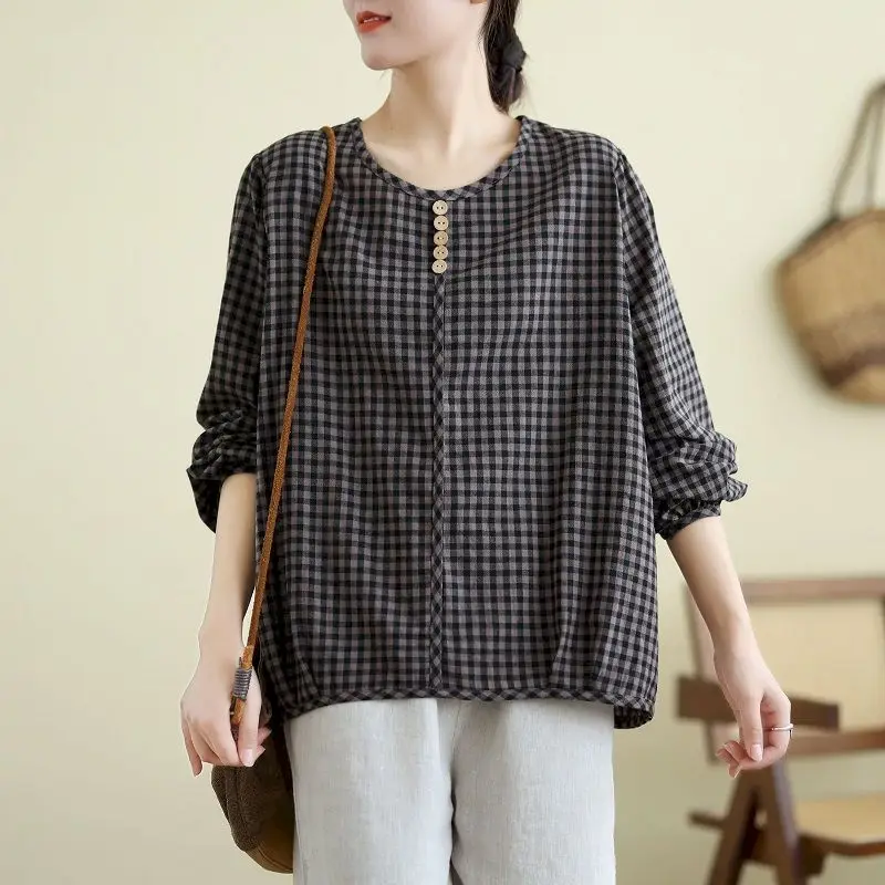 Plaid Long Sleeved T-shirt for Women Spring Autumn Trend Thin Tops O-neck Blouses Classic Versatile Loose Tshirt Womens Clothes