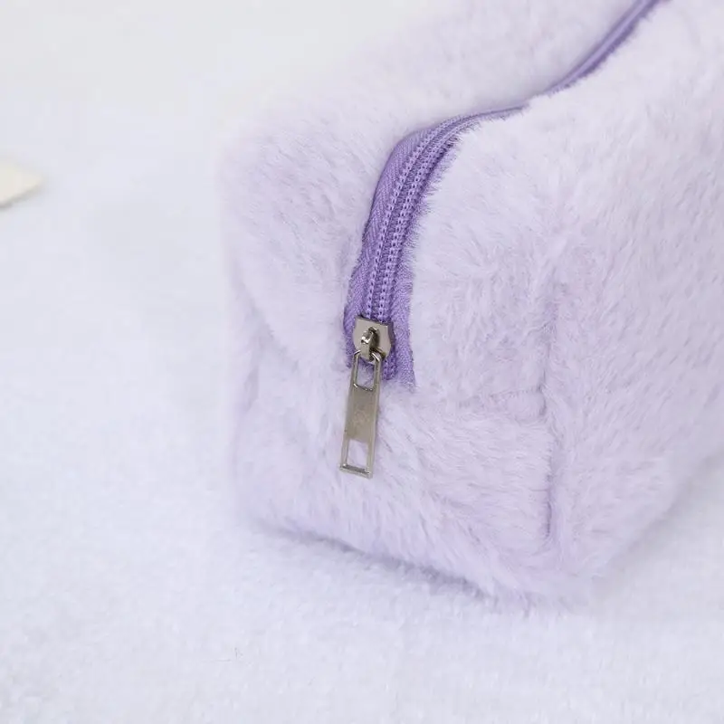 حقيبة مكياج قطيفة لطيفة للنساء محمولة للسفر حقائب مستحضرات تجميل صغيرة بلون سادة وسحاب حقيبة أدوات الزينة حقيبة غسيل أكياس تخزين