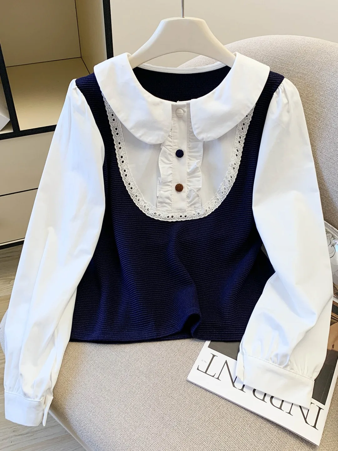 

Recommend Self-Kept Doll Collar irt Women's Autumn New Small Size Age-Defng Top Color Blo Splice Long Sve Commute