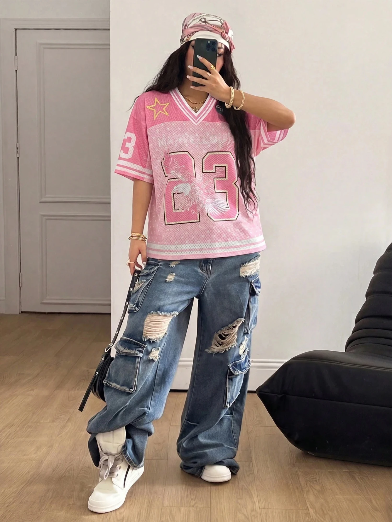 Damen Sommer-T-Shirt mit rosa Zahlen-Print, lässig, atmungsaktives Mesh-Gewebe, V-Ausschnitt, Sport-Jersey, Y2K Hip-Hop Vintage Mode Streetwear – Detail 5
