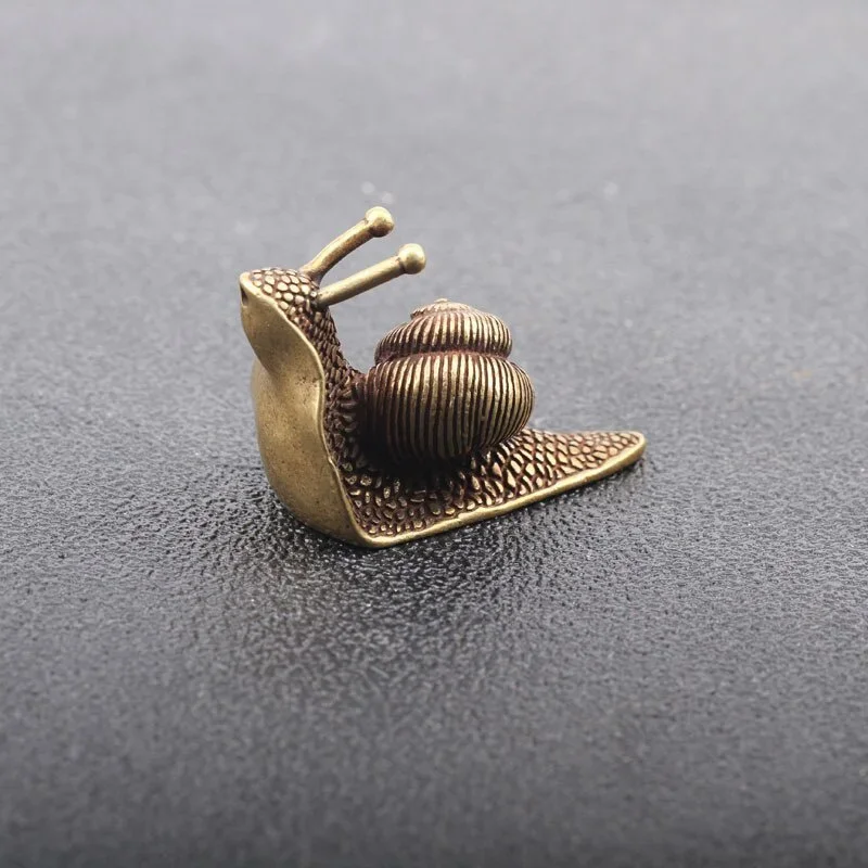 

Retro Personalized Pure Copper Mini Snail Ornaments Desk Antique Brass Small Tea Pet Home Incense Seat Living Room Decoration