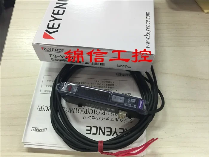 KEYENCE  FS-V32P 100%  new and original