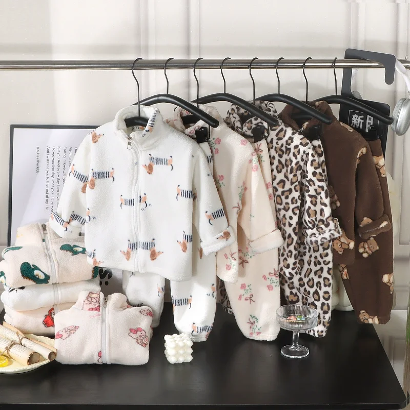 Kinder-Fleece-Bekleidungssets Winter Jungen Mädchen Plus Samt Warme Anzüge Herbstmantel Und Hose 2-teilige Kinder Mode-Print-Outfits – Detail 1