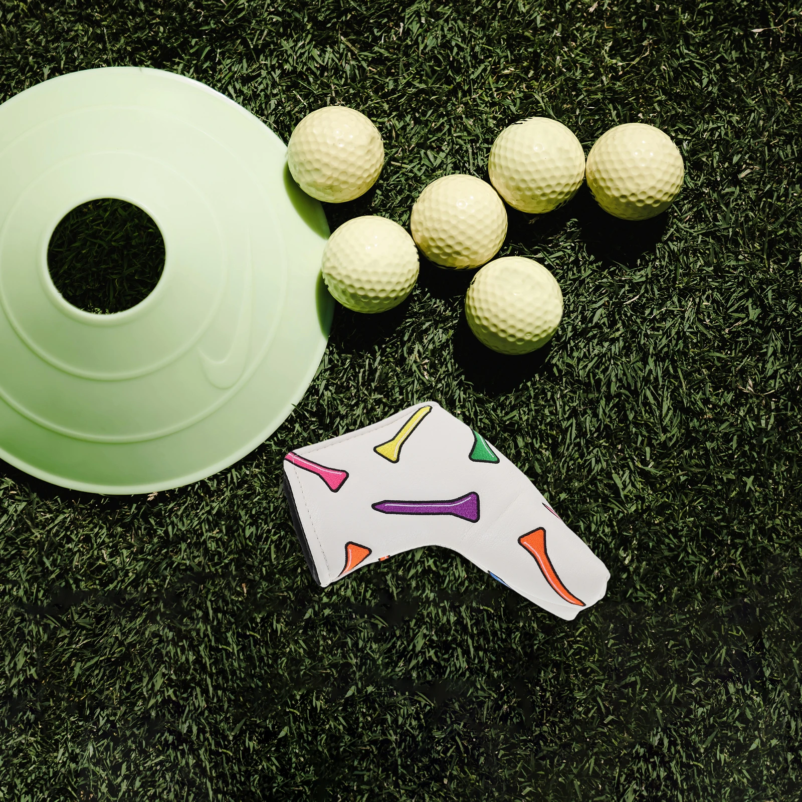 أغطية الرأس، بطانة ناعمة مطرزة فريدة من نوعها، غطاء نادي حماية مقاوم للماء، غطاء سائق خشبي أنيق مزخرف