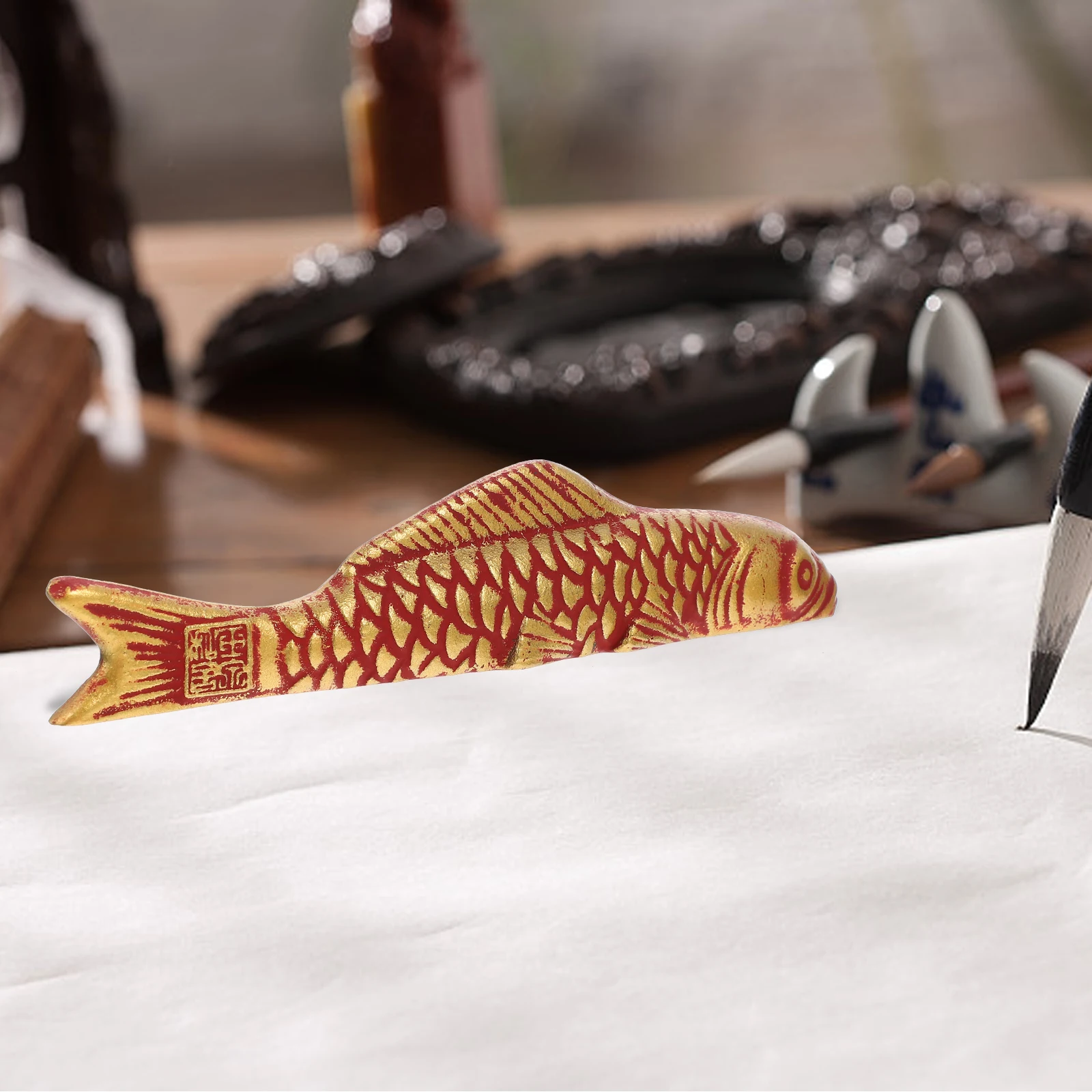 

Cast Iron Paperweight Calligraphy Weight Carp Shape Chinese Style Office Decorative Tabletop Holder for Sumi Drawing